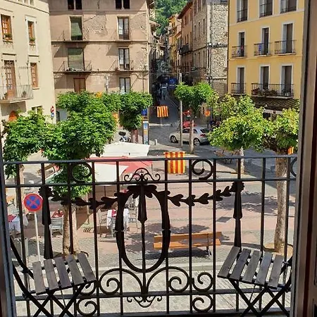 El Mussol De La Camprodon, Balconets Amb Vistes A La Placa Appartamento
