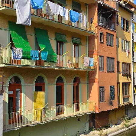 El Mussol De La Camprodon, Balconets Amb Vistes A La Placa Apartament